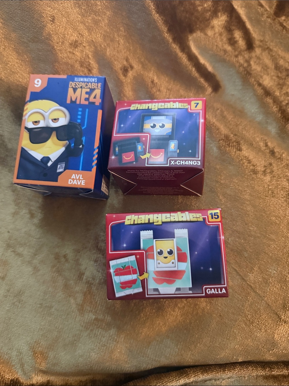 Despicable Me 4 Minion & Changeables Surprise Toy Boxes - Yellow